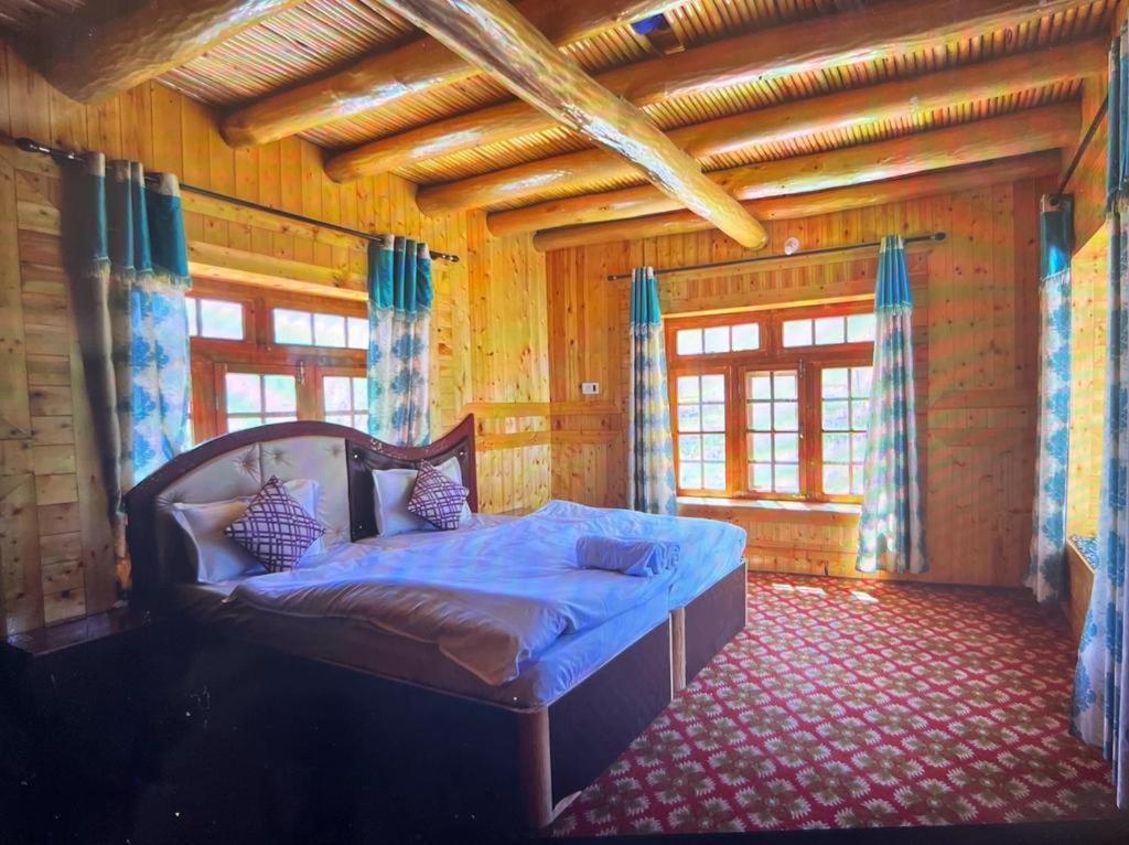 Guru View Home Stay Padam Exteriör bild